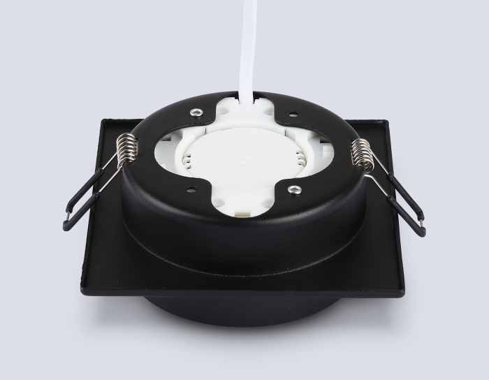 TN6710 Ambrella