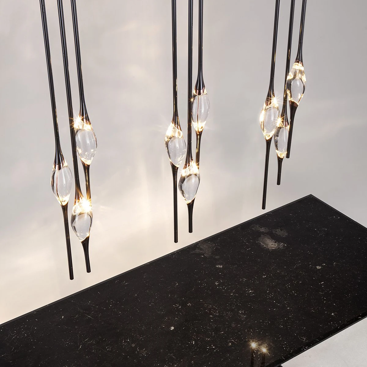 OM82113-9 pearl black