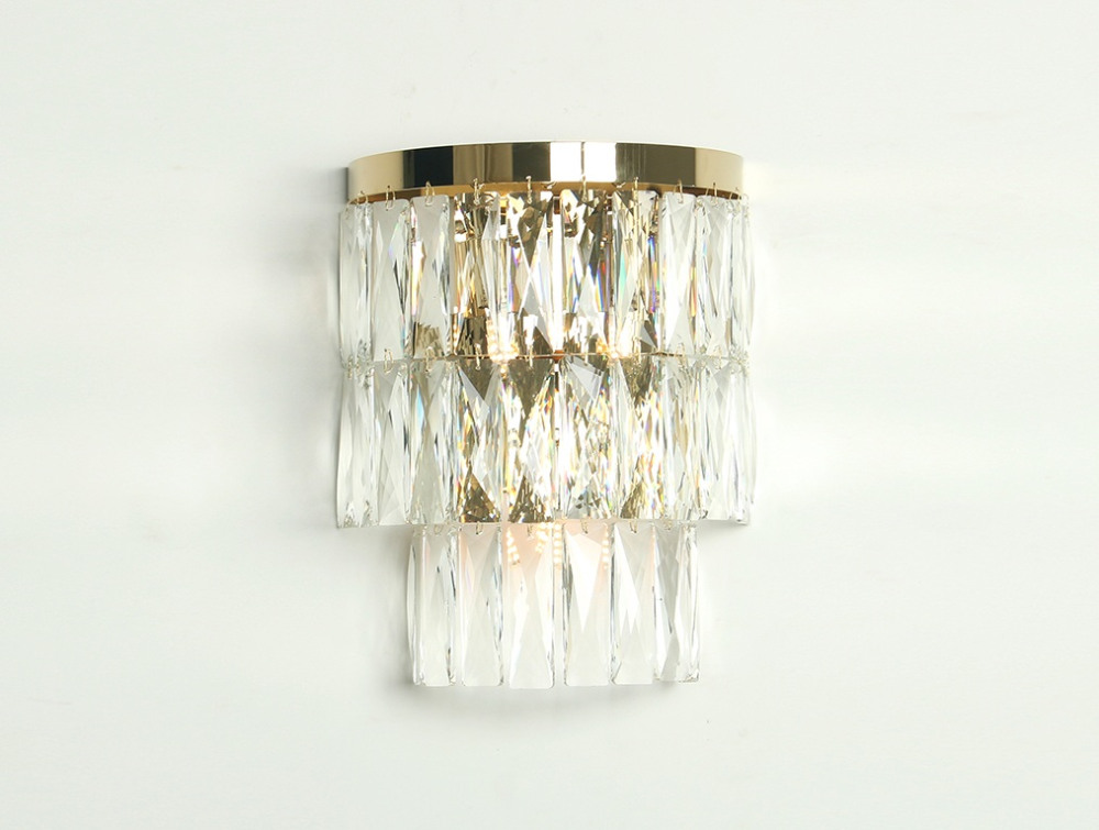 10123/A new gold Newport