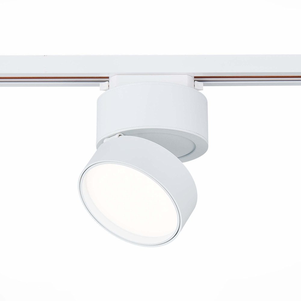 ST651.546.14 ST Luce