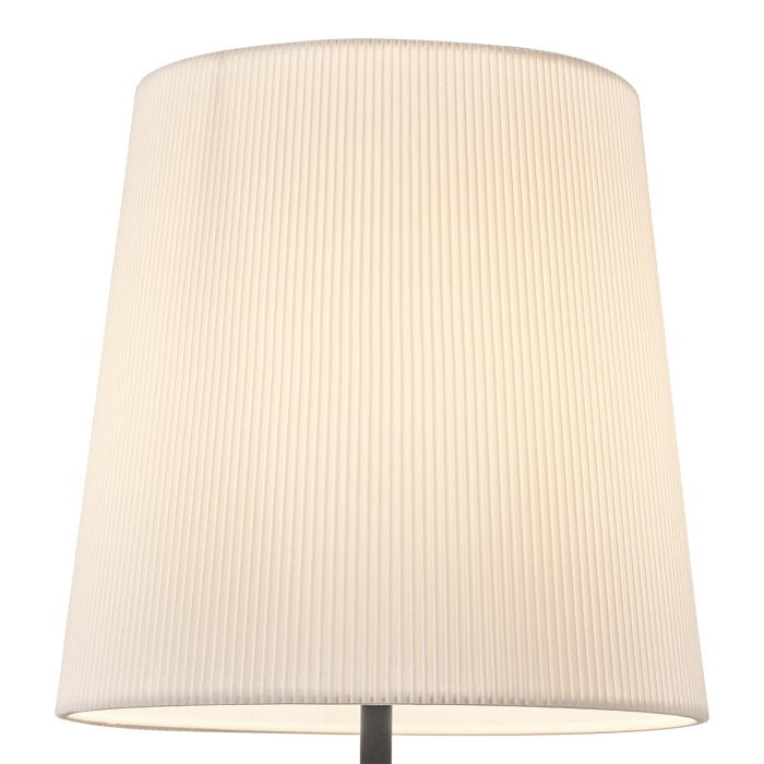ES0002701 Escada