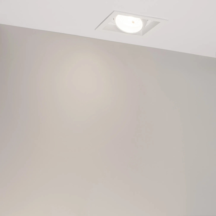 057923 Arlight