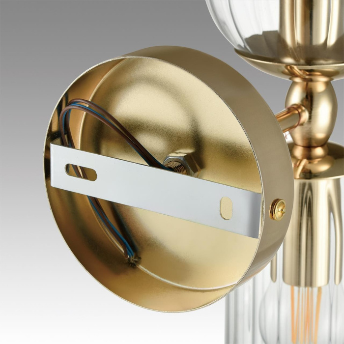 6586/2W Lumion